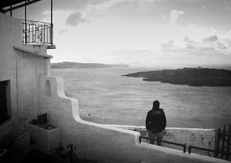 Meet Me in Santorini